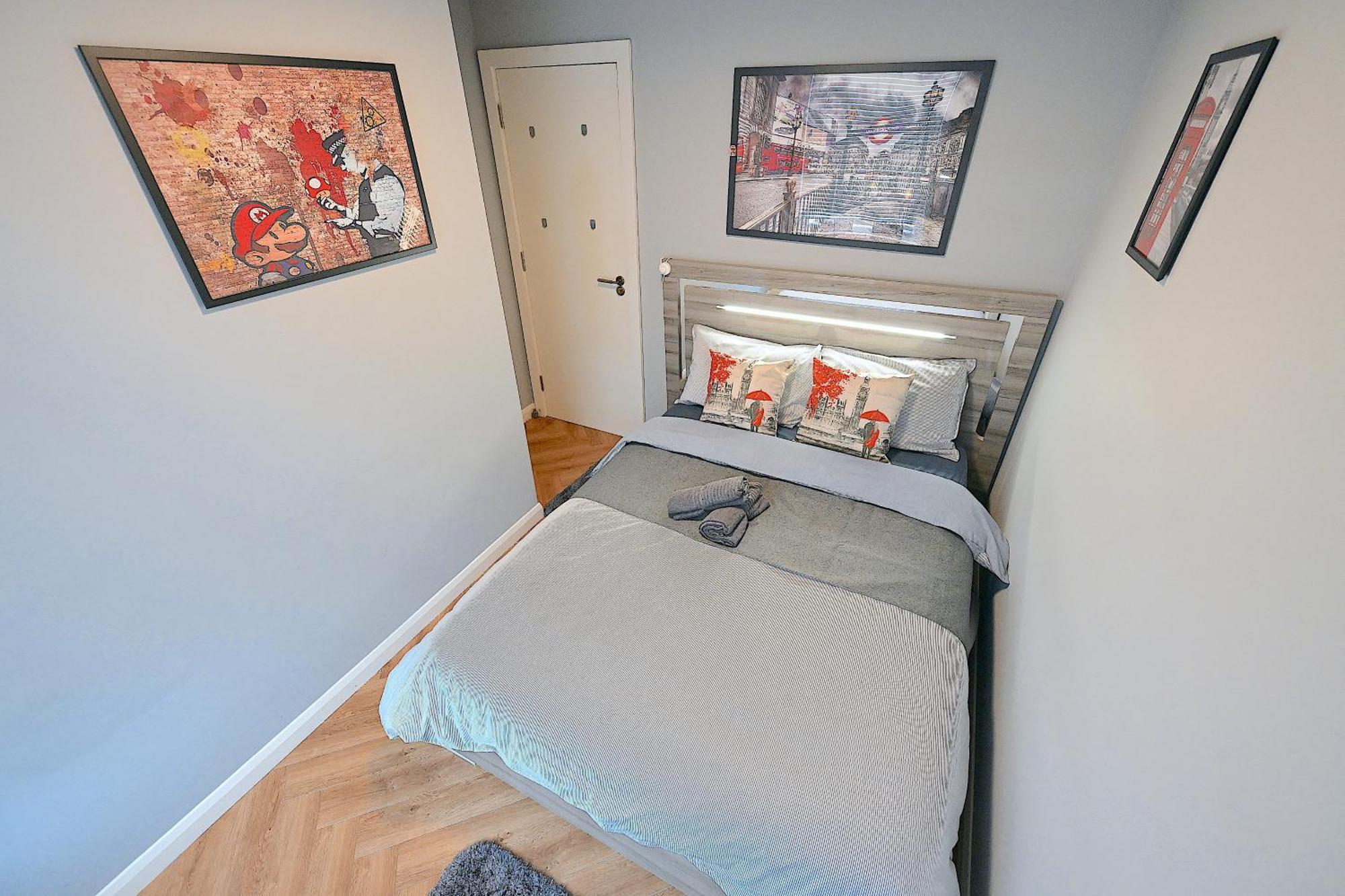 2 Bedroom Flat In Wood Green Piccadilly Line London Exterior photo